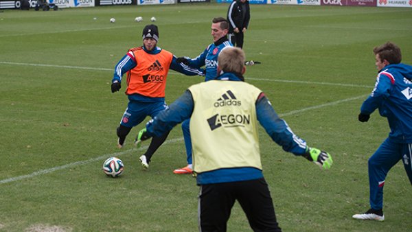 成为全场的 成为全场的