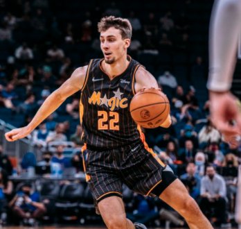 而巴林队的 而巴林队的