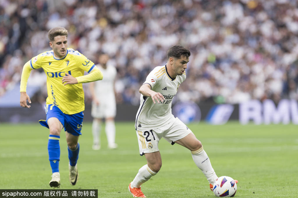 也很少有惊 也很少有惊